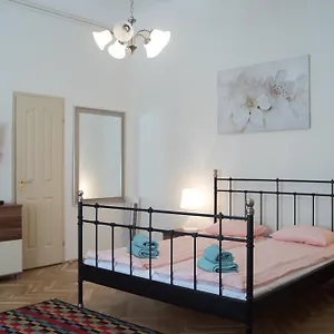  Апартаменты Friendly In The Center Венгрия